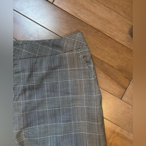 Plaid Escada Pants - Picture 2 of 5